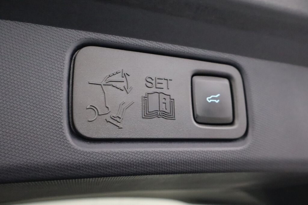 Ford Mustang Mach-E 2021 98kWh 351hv A1 AWD First Edition 5-ovinen B&O / 360° / Adapt. Vakkari / Navi / Nahat