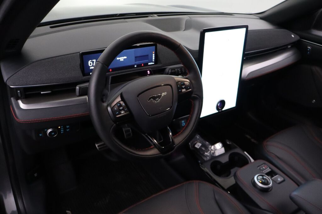 Ford Mustang Mach-E 2021 98kWh 351hv A1 AWD First Edition 5-ovinen B&O / 360° / Adapt. Vakkari / Navi / Nahat