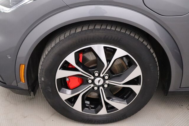 Ford Mustang Mach-E 2021 98kWh 351hv A1 AWD First Edition 5-ovinen B&O / 360° / Adapt. Vakkari / Navi / Nahat