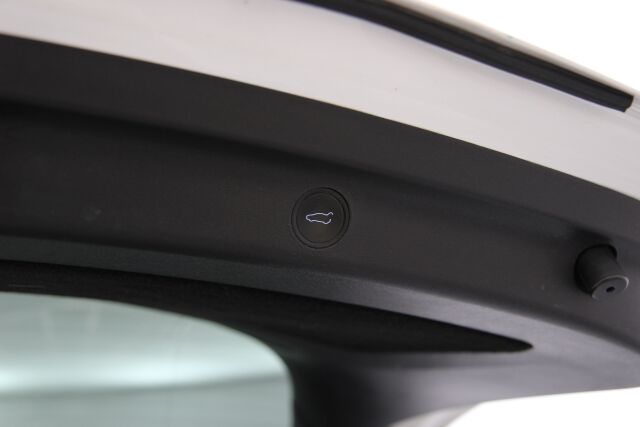 Tesla Model Y 2021 Long Range / ILP / Premium audio / FSD / Sis ALV / - RAHOITUS TÄHÄN AUTOON VAIN 3.99% - 