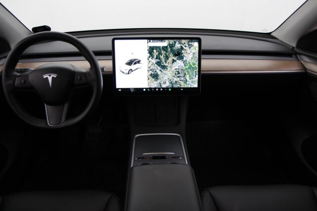 Tesla Model Y 2021 Long Range / ILP / Premium audio / FSD / Sis ALV / - RAHOITUS TÄHÄN AUTOON VAIN 3.99% - 