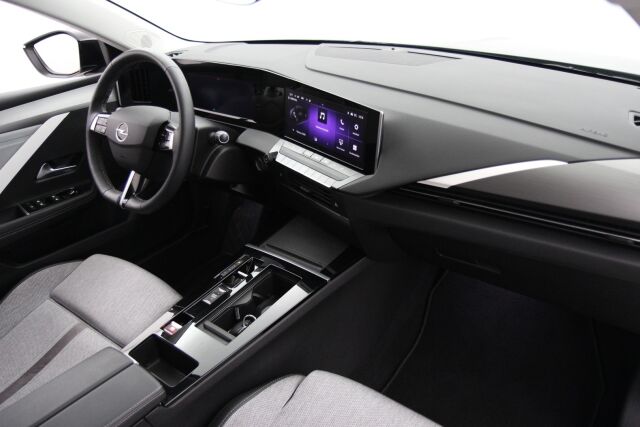 Opel Astra 2022 5-ov Innovation Plus 180 A PHEV / ACC / Lämmitettävä ohjauspyörä ja tuulilasi / - RAHOITUS TÄHÄN AUTOON VAIN 3.99% - 