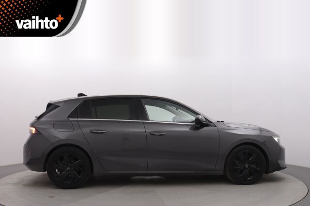 Opel Astra 2022 5-ov Innovation Plus 180 A PHEV / ACC / Lämmitettävä ohjauspyörä ja tuulilasi / - RAHOITUS TÄHÄN AUTOON VAIN 3.99% - 