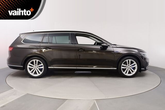 Volkswagen Passat 2020 Variant GTE Plug-In Hybrid 160 kW DSG-automaatti / Adaptiivinen vakionopeussäädin/ Tehdaskoukku/ Webasto/ Nahkat/ Akku 13 kwh