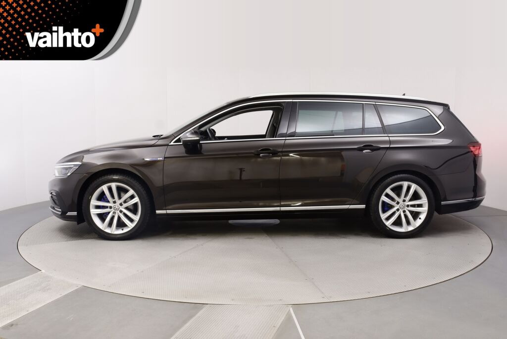 Volkswagen Passat 2020 Variant GTE Plug-In Hybrid 160 kW DSG-automaatti / Adaptiivinen vakionopeussäädin/ Tehdaskoukku/ Webasto/ Nahkat/ Akku 13 kwh