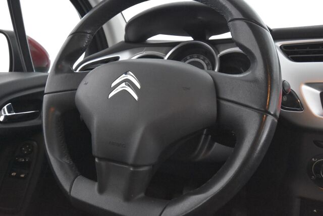 Citroen C3 2011 City 60 / 6/25 leimattu / Vetokoukku / Ilmastointi / Vakionopeudensäädin / Lohko+sisäpistoke / Tuoreet kesäkumit