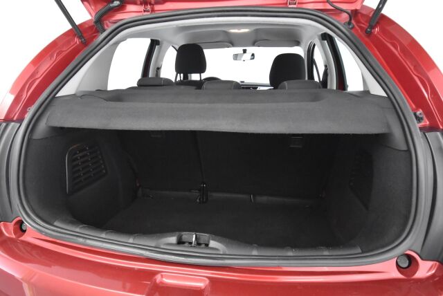 Citroen C3 2011 City 60 / 6/25 leimattu / Vetokoukku / Ilmastointi / Vakionopeudensäädin / Lohko+sisäpistoke / Tuoreet kesäkumit