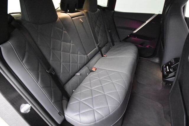 BMW iX 2022 xDrive50 Sport paketti / Sky Lounge / Soft Close / HUD / Koukku / aktiivi ohjaus / Ilma-alusta / Hieronta / Laser / H&K