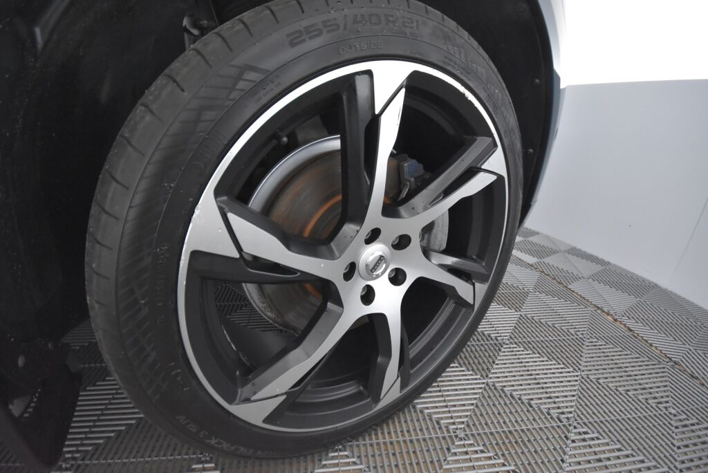 Volvo XC60 2023 T8 AWD Long Range High Performance Ultimate Dark aut / Harman kardon/ Kattoluukku/ Muistipenkit/ 360 Kamera