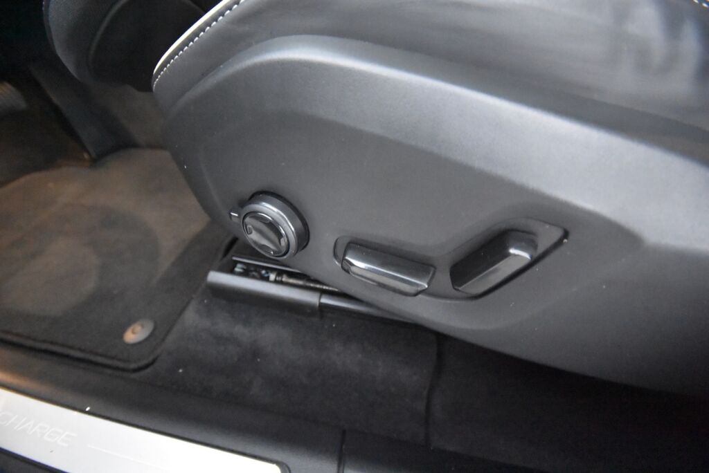 Volvo XC60 2023 T8 AWD Long Range High Performance Ultimate Dark aut / Harman kardon/ Kattoluukku/ Muistipenkit/ 360 Kamera