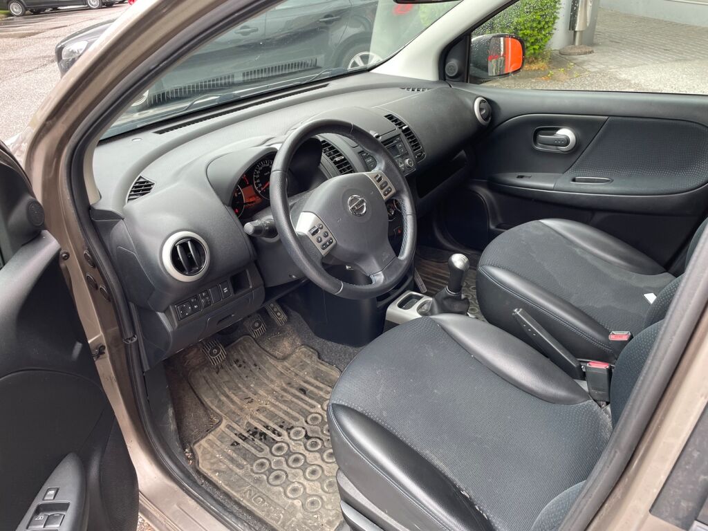 Nissan Note 2013 1,4 Select Edition 5M/T / Vakionopeudensäädin / Lohkolämmitin / Bluetooth / Autom. ilmastointi / Puoli nahkat / Aluvanteet