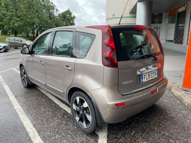 Nissan Note 2013 1,4 Select Edition 5M/T / Vakionopeudensäädin / Lohkolämmitin / Bluetooth / Autom. ilmastointi / Puoli nahkat / Aluvanteet