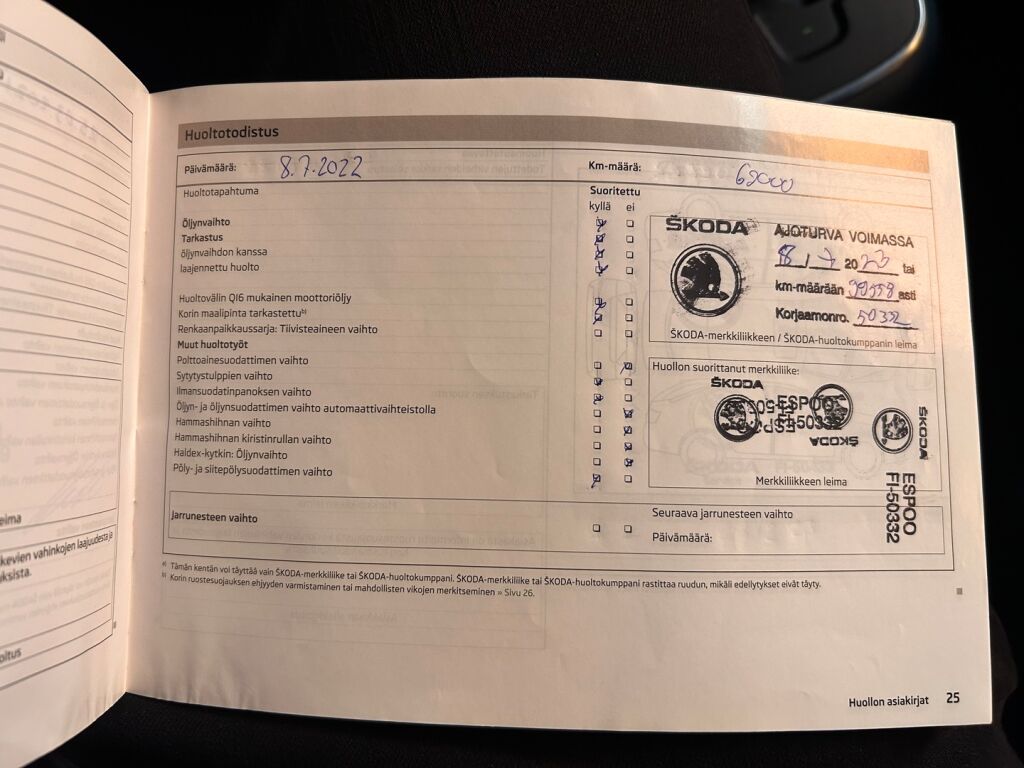 Skoda Citigo 2013 1,0 75 Elegance ASG Autom. 5-ov. / 1-om. Suomiauto / Comfort-paketti / Technic-paketti / Lohko + sisä