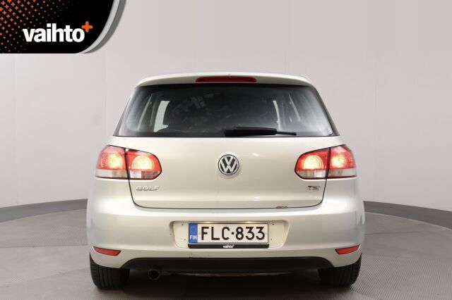 Volkswagen Golf 2012 Comfortline 1,2 TSI 77 kW (105 hv) BlueMotion Technology DSG-aut 4-ovinen/ Vasta huollettu/ Moottorinlämmitin