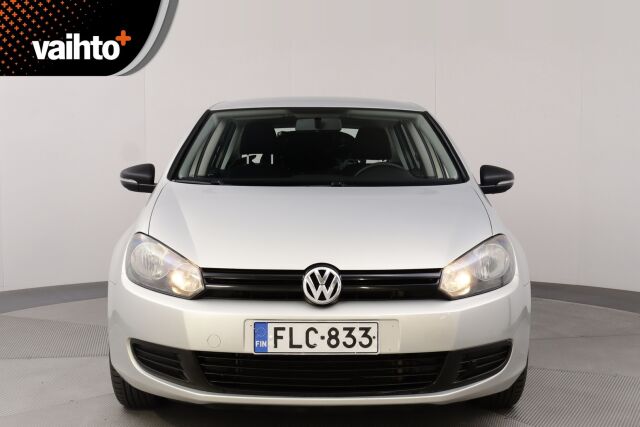Volkswagen Golf 2012 Comfortline 1,2 TSI 77 kW (105 hv) BlueMotion Technology DSG-aut 4-ovinen/ Vasta huollettu/ Moottorinlämmitin