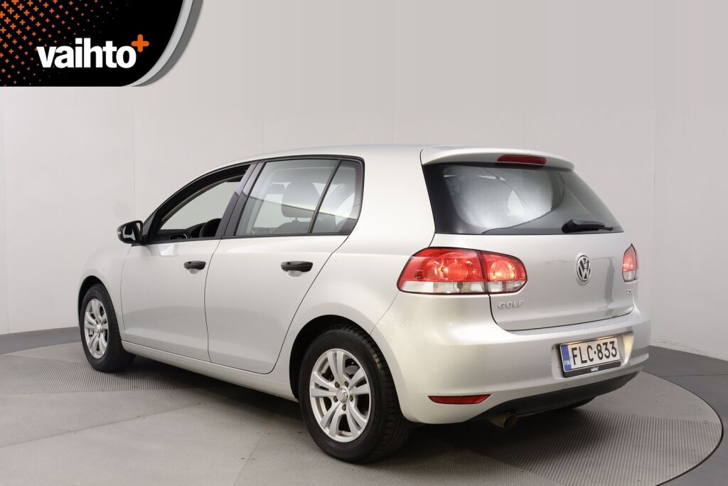 Volkswagen Golf 2012 Comfortline 1,2 TSI 77 kW (105 hv) BlueMotion Technology DSG-aut 4-ovinen/ Vasta huollettu/ Moottorinlämmitin