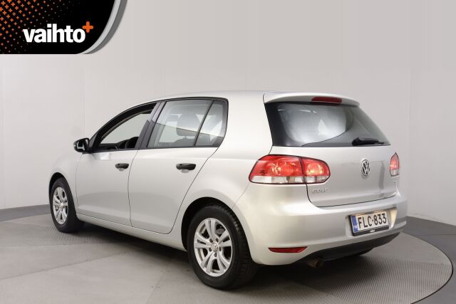 Volkswagen Golf 2012 Comfortline 1,2 TSI 77 kW (105 hv) BlueMotion Technology DSG-aut 4-ovinen/ Vasta huollettu/ Moottorinlämmitin