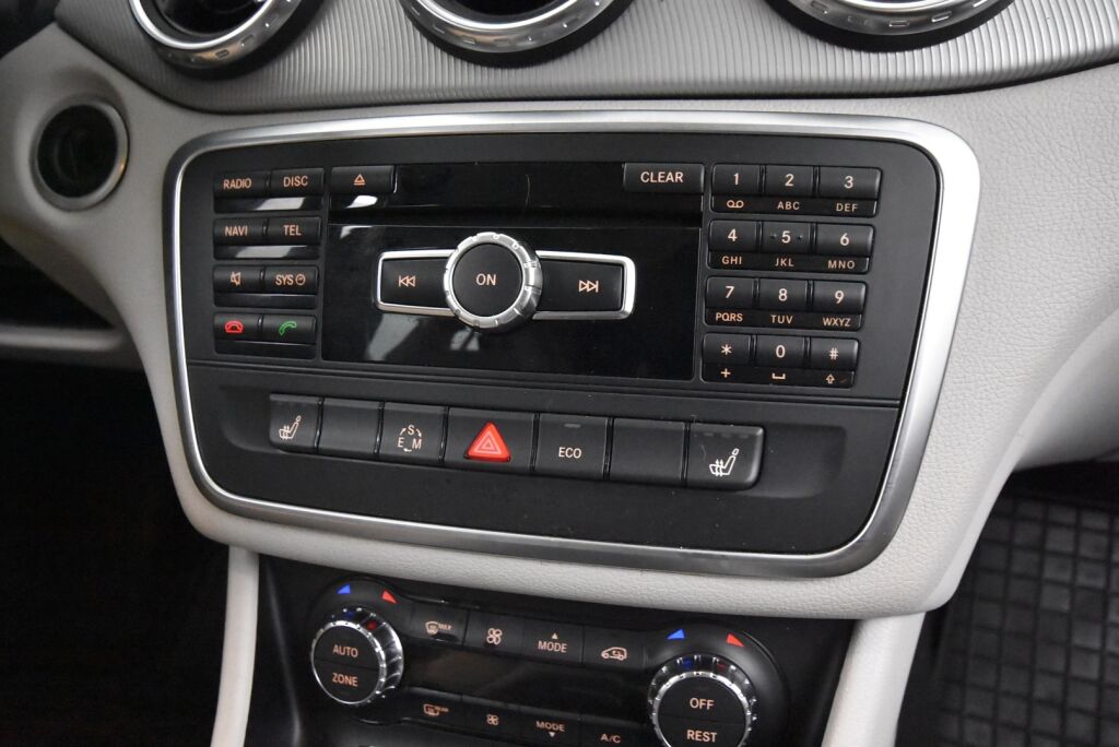 Mercedes-Benz GLA 2014 200 A Premium Business / Suomiauto / P. kamera / Vakionopeudensäädin