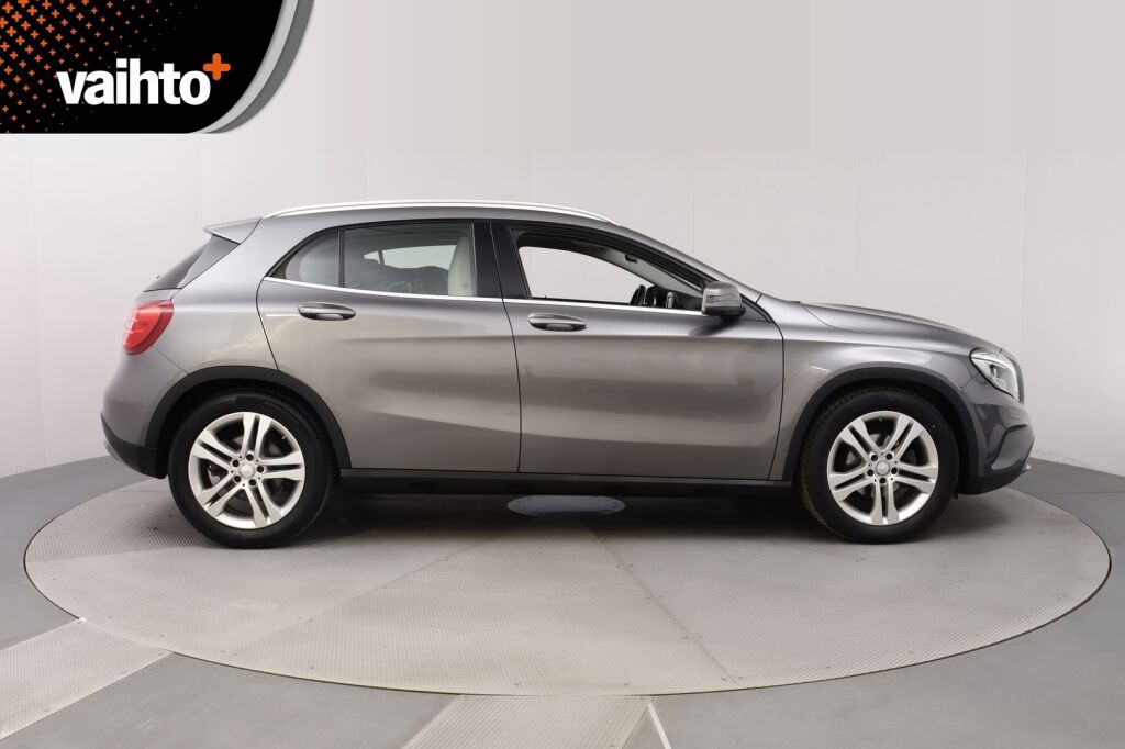 Mercedes-Benz GLA 2014 200 A Premium Business / Suomiauto / P. kamera / Vakionopeudensäädin