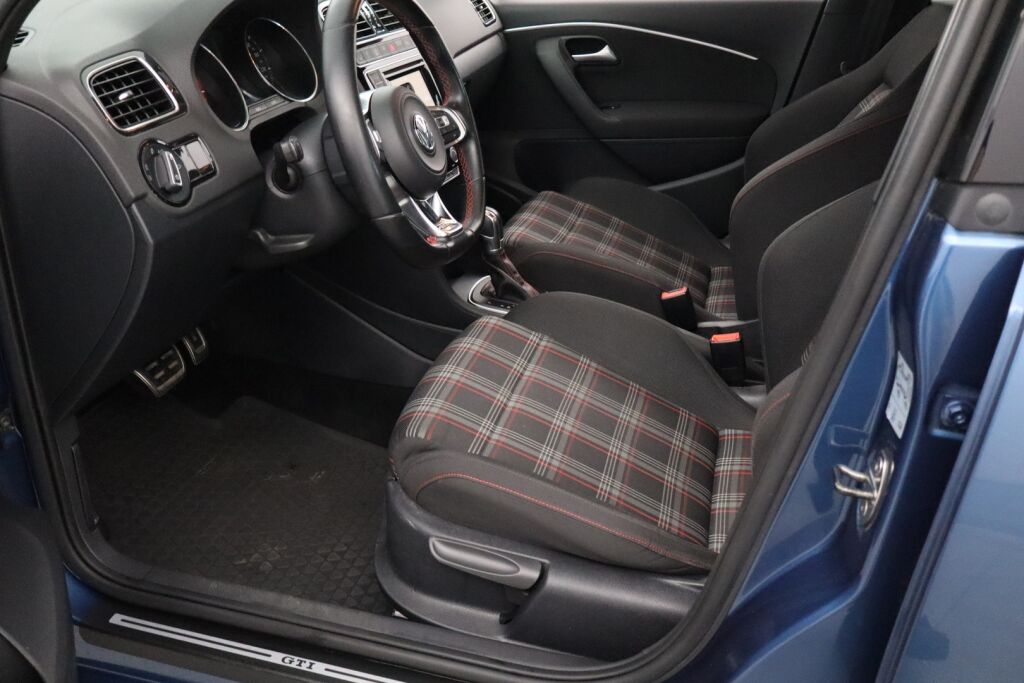 Volkswagen Polo 2015 GTI 1,8 TSI 141 kW (192 hv) BlueMotion DSG / LED ajovalot / Sportti penkit / Flat bottom ratti / Vakkari / Tutkat E+T /
