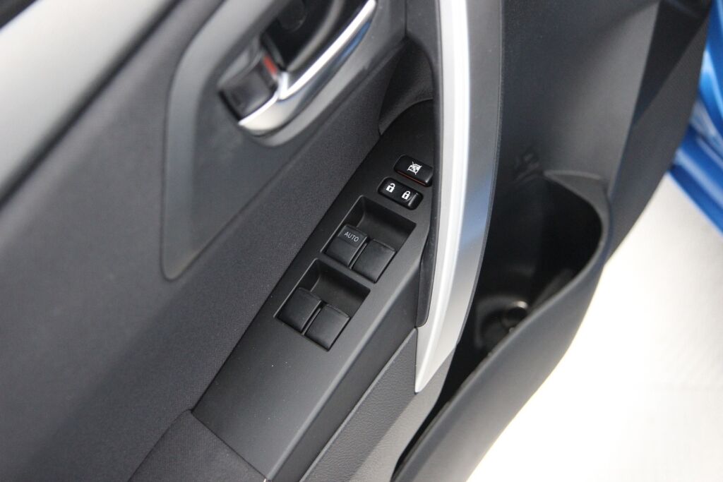 Toyota Auris 2015 Touring Sports 1,6 Valvematic Active Edition Multidrive S 5ov / Aut.ilmastointi / Vakkari / Kamera /