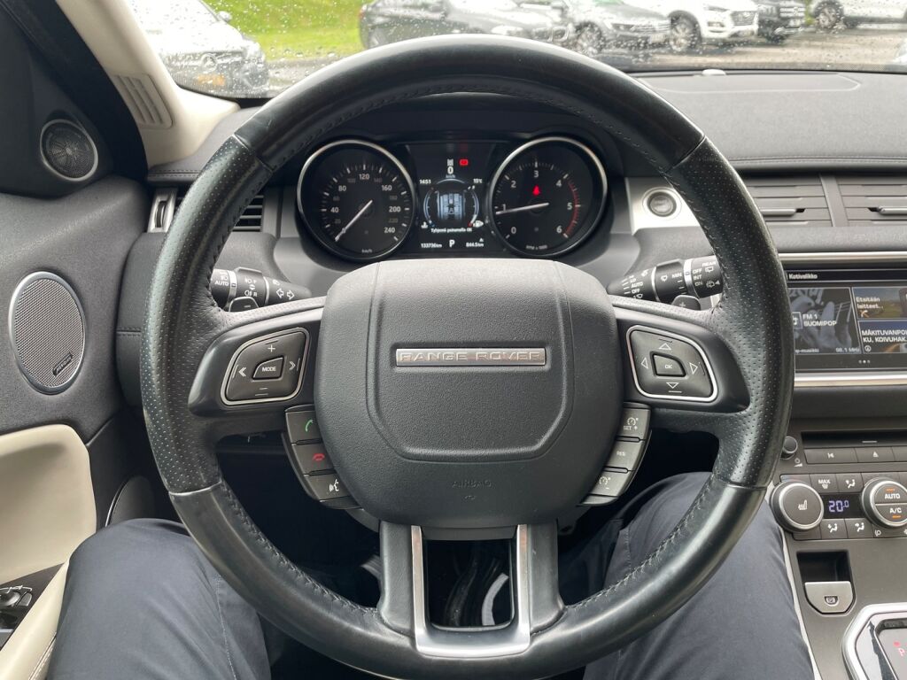 Land Rover Range Rover Evoque 2016 2,0 TD4 180 Aut HSE Dynamic  / Webasto / LED / KeylessGo / Nahka muistipenkit / Meridian / Lämm. tuulilasi / Suomiauto / 1-Om