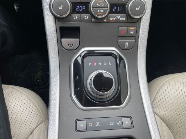 Land Rover Range Rover Evoque 2016 2,0 TD4 180 Aut HSE Dynamic  / Webasto / LED / KeylessGo / Nahka muistipenkit / Meridian / Lämm. tuulilasi / Suomiauto / 1-Om
