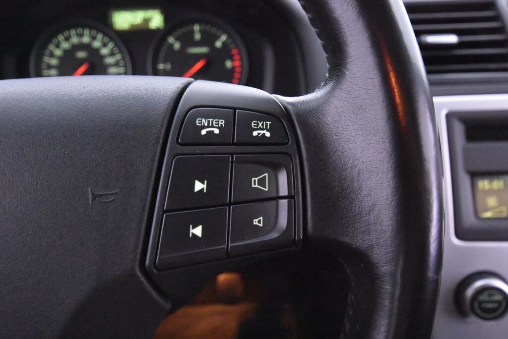 Volvo V50 2011 1,6D DRIVe start/stop Momentum man / Polttoainetoiminen lisälämmitin / Vetokoukku / Vakionopeudensäädin