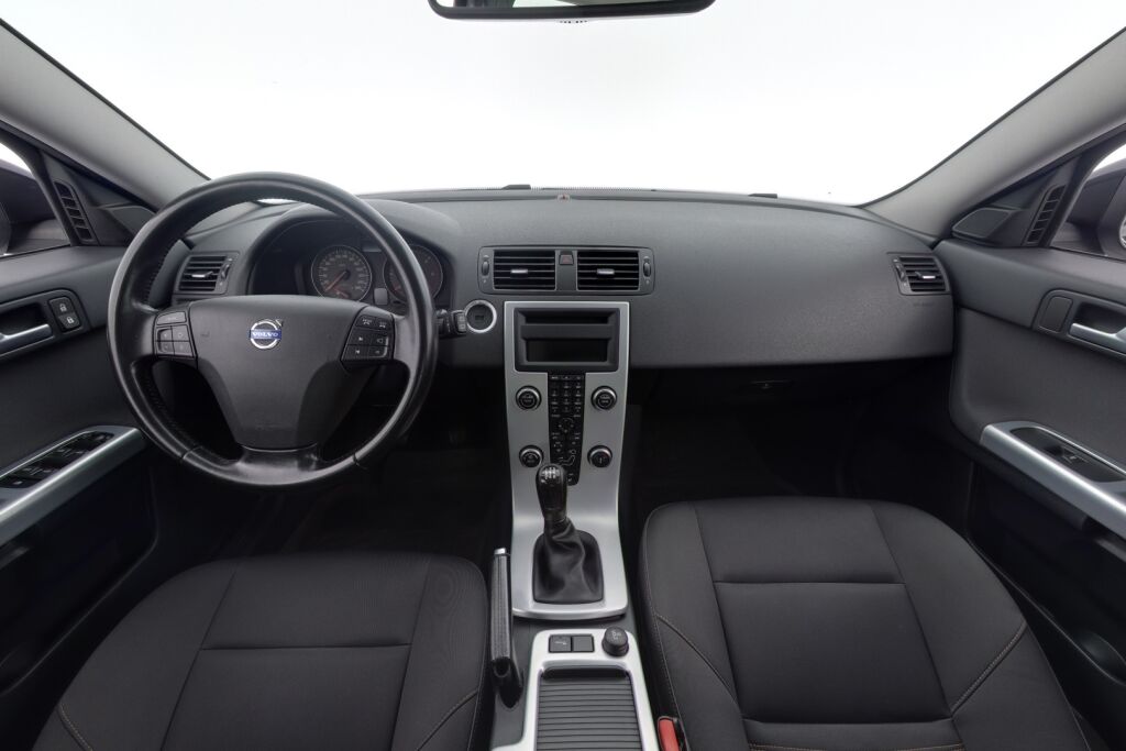 Volvo V50 2011 1,6D DRIVe start/stop Momentum man / Polttoainetoiminen lisälämmitin / Vetokoukku / Vakionopeudensäädin