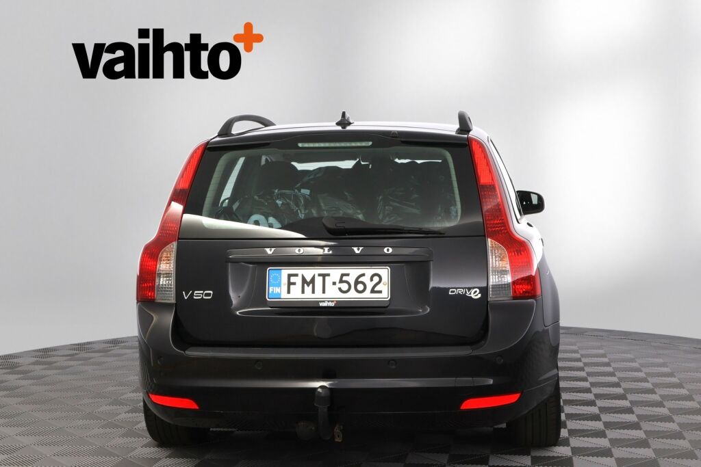 Volvo V50 2011 1,6D DRIVe start/stop Momentum man / Polttoainetoiminen lisälämmitin / Vetokoukku / Vakionopeudensäädin