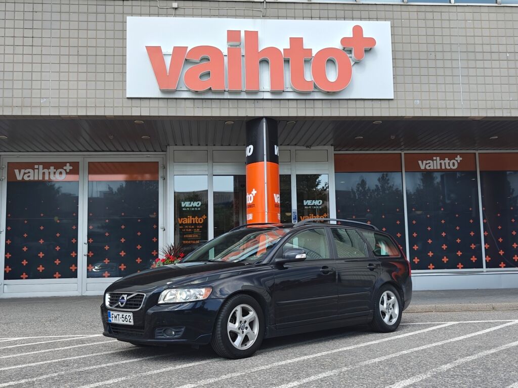 Volvo V50 2011 1,6D DRIVe start/stop Momentum man / Polttoainetoiminen lisälämmitin / Vetokoukku / Vakionopeudensäädin