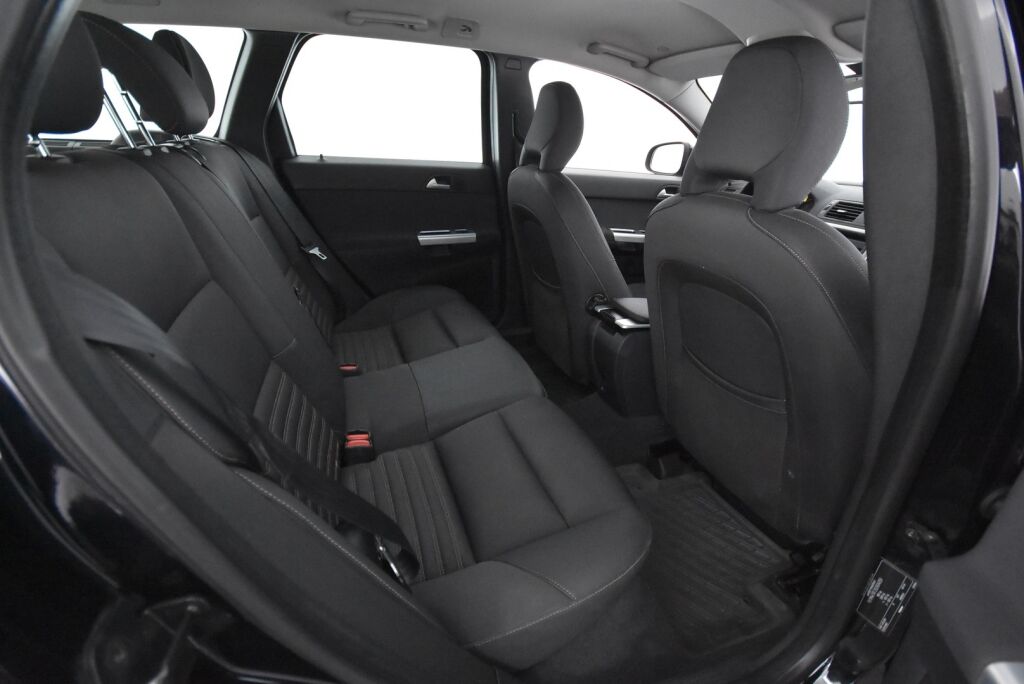 Volvo V50 2011 1,6D DRIVe start/stop Momentum man / Polttoainetoiminen lisälämmitin / Vetokoukku / Vakionopeudensäädin
