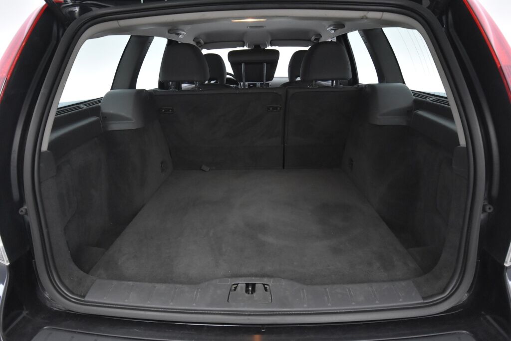 Volvo V50 2011 1,6D DRIVe start/stop Momentum man / Polttoainetoiminen lisälämmitin / Vetokoukku / Vakionopeudensäädin