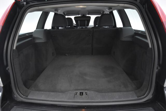 Volvo V50 2011 1,6D DRIVe start/stop Momentum man / Polttoainetoiminen lisälämmitin / Vetokoukku / Vakionopeudensäädin