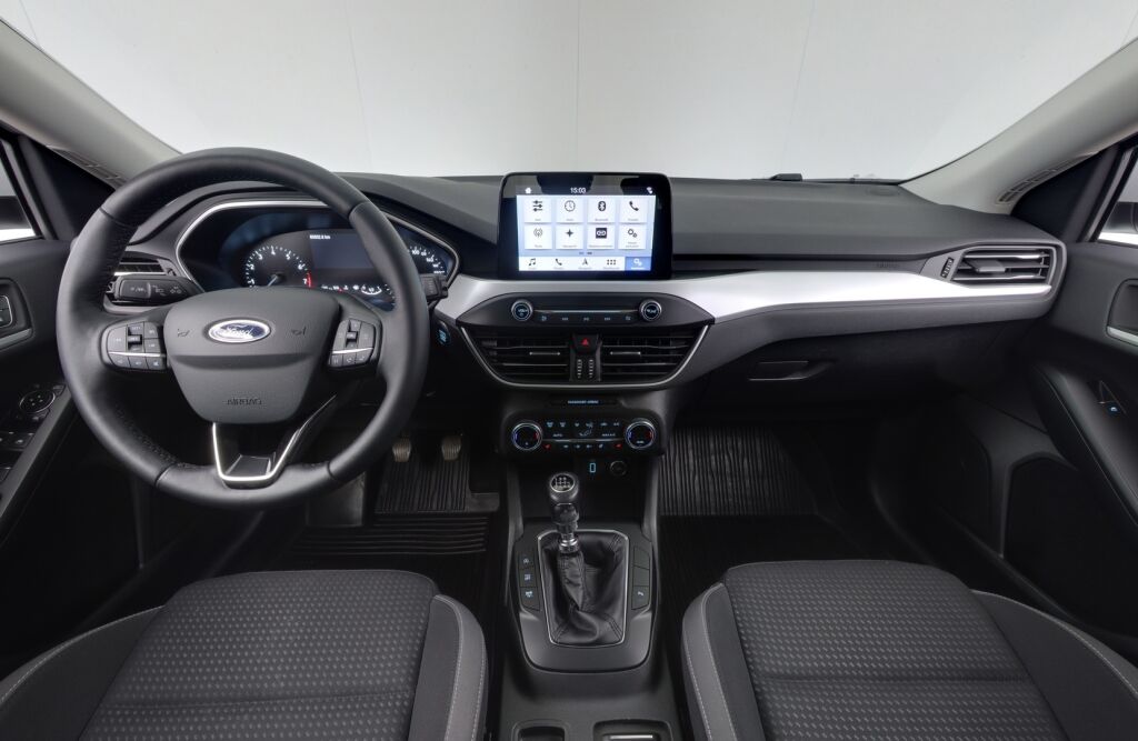 Ford Focus 2019 1,0 EcoBoost 125 hv M6 Trend 5-ovinen / Keyless Go / Navi / Vakkari