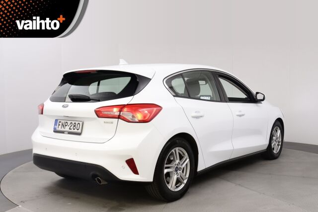 Ford Focus 2019 1,0 EcoBoost 125 hv M6 Trend 5-ovinen / Keyless Go / Navi / Vakkari