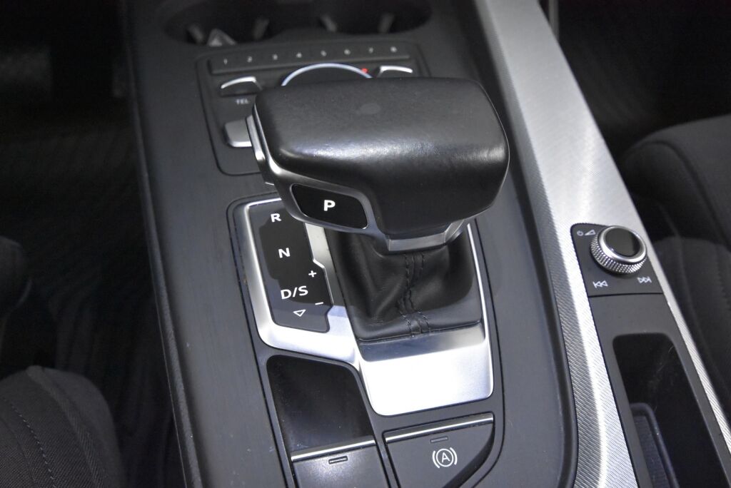 Audi A4 2016 Avant Business Sport 2,0 TDI 140 kW quattro S tronic / Sähköinen vetokoukku / Navigointi / Digitaalimittaristo - RAHOITUS TÄHÄN AUTOON VAIN 3.99% - 