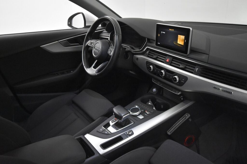 Audi A4 2016 Avant Business Sport 2,0 TDI 140 kW quattro S tronic / Sähköinen vetokoukku / Navigointi / Digitaalimittaristo - RAHOITUS TÄHÄN AUTOON VAIN 3.99% - 