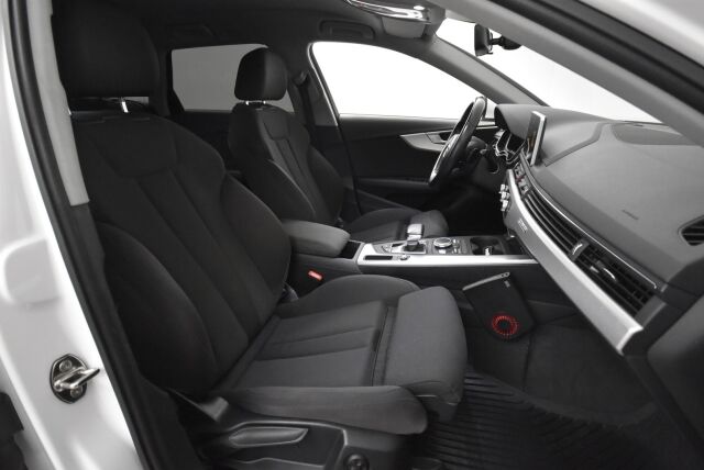 Audi A4 2016 Avant Business Sport 2,0 TDI 140 kW quattro S tronic / Sähköinen vetokoukku / Navigointi / Digitaalimittaristo - RAHOITUS TÄHÄN AUTOON VAIN 3.99% - 