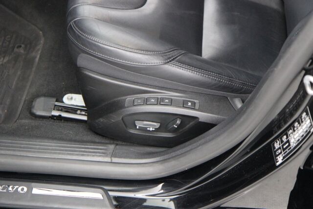 Volvo V40 2019 T2 Business Dynamic Edition aut / Aut.ilmastointi / VOC / Nahat / Vakkari /