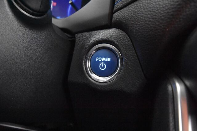 Toyota RAV4 2019 2,5 Hybrid AWD-i Style / Vetokoukku / JBL Sound System / Smart Entry / Bi-Led