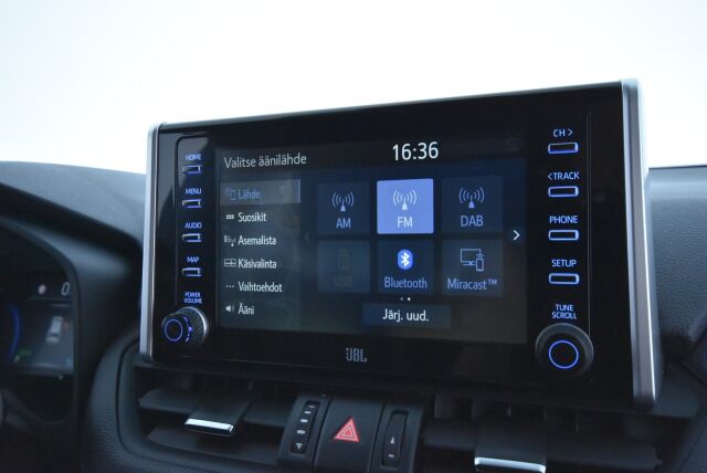 Toyota RAV4 2019 2,5 Hybrid AWD-i Style / Vetokoukku / JBL Sound System / Smart Entry / Bi-Led