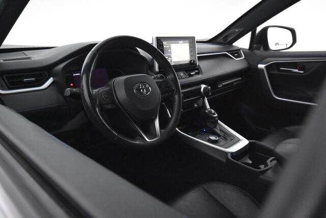 Toyota RAV4 2019 2,5 Hybrid AWD-i Style / Vetokoukku / JBL Sound System / Smart Entry / Bi-Led