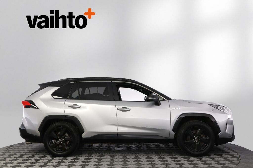Toyota RAV4 2019 2,5 Hybrid AWD-i Style / Vetokoukku / JBL Sound System / Smart Entry / Bi-Led