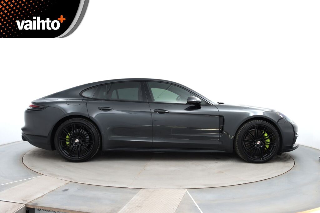 Porsche Panamera 2018 4 E-Hybrid / Sport-putkisto / Muistipenkki / Nahkaverhoilu / Match DSP /