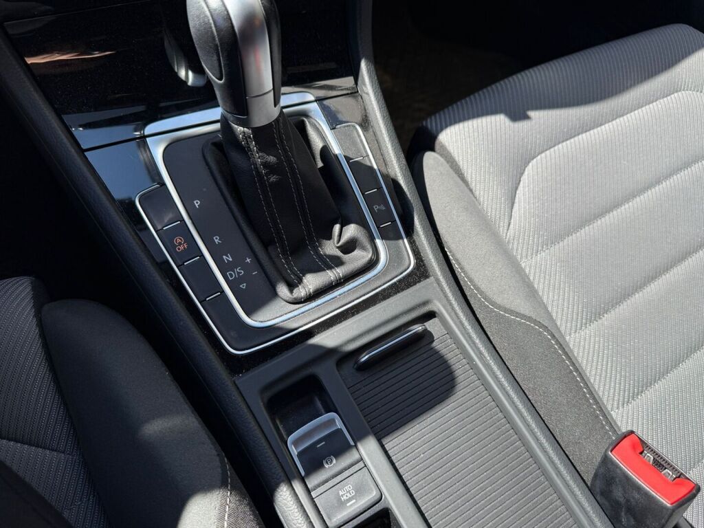 Volkswagen Golf 2016 R-Line 1,4 TSI 110 kW (150 hv) ACT DSG-automaatti / Webasto / Adapt. vakkari /  Xenon-ajovalot / Jakopää tehty 07/2025