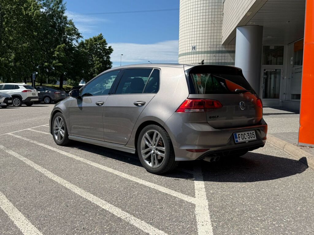Volkswagen Golf 2016 R-Line 1,4 TSI 110 kW (150 hv) ACT DSG-automaatti / Webasto / Adapt. vakkari /  Xenon-ajovalot / Jakopää tehty 07/2025