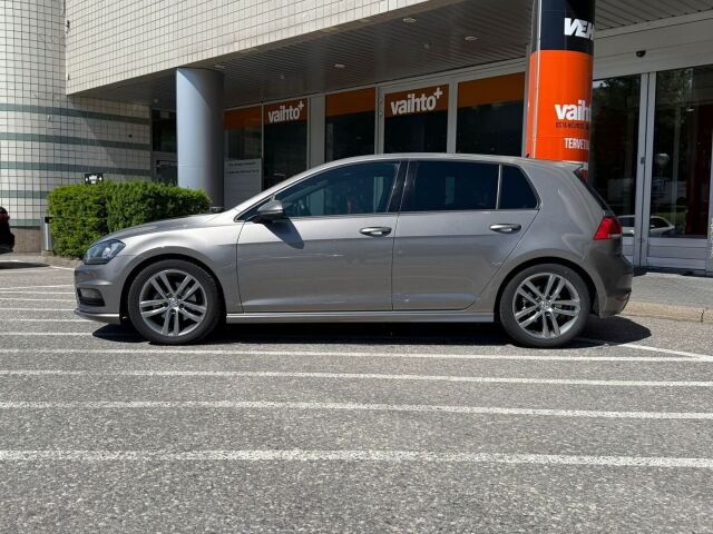 Volkswagen Golf 2016 R-Line 1,4 TSI 110 kW (150 hv) ACT DSG-automaatti / Webasto / Adapt. vakkari /  Xenon-ajovalot / Jakopää tehty 07/2025