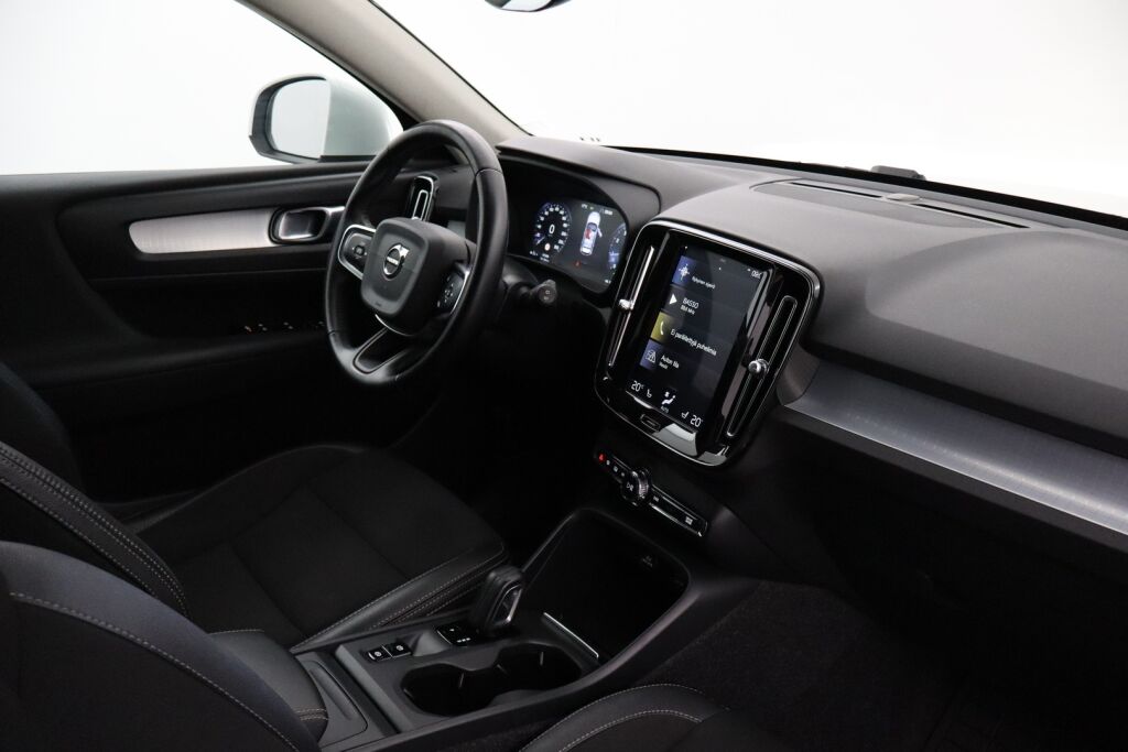 Volvo XC40 2020 T4 AWD Business aut / Eberi / Suomiauto / Sähköluukku ja koukku / Vakkari / Navi / VOC / Kessy / - RAHOITUS TÄHÄN AUTOON VAIN 3.99% - 