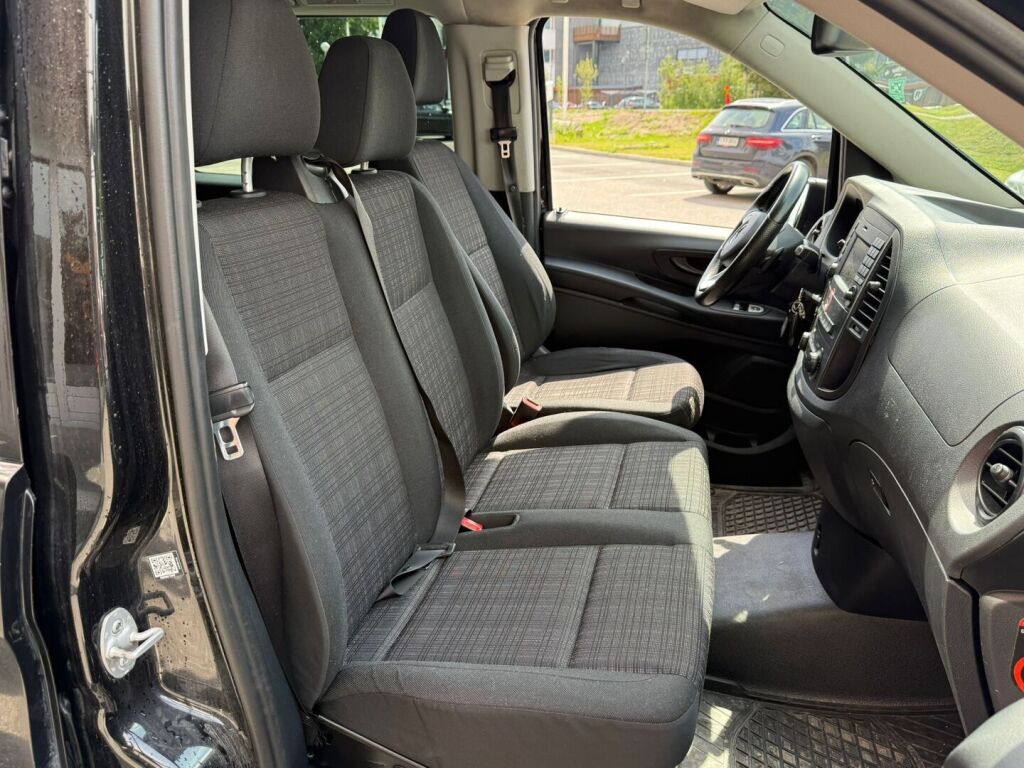 Mercedes-Benz Vito 2020 Vito Tourer 116 6ov / ALV / 9-Paikkainen / Kaistavahti